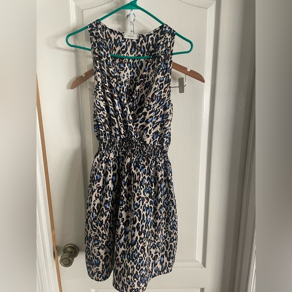 Noble U Leopard Print‎ Midi Dress